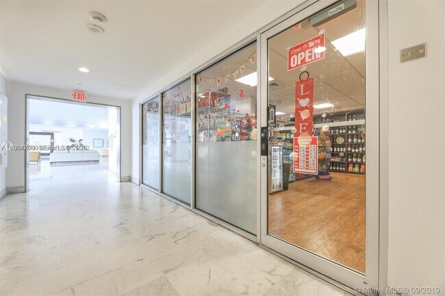 Building Photo - 1000 West Ave