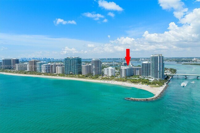 Building Photo - 10275 Collins Ave