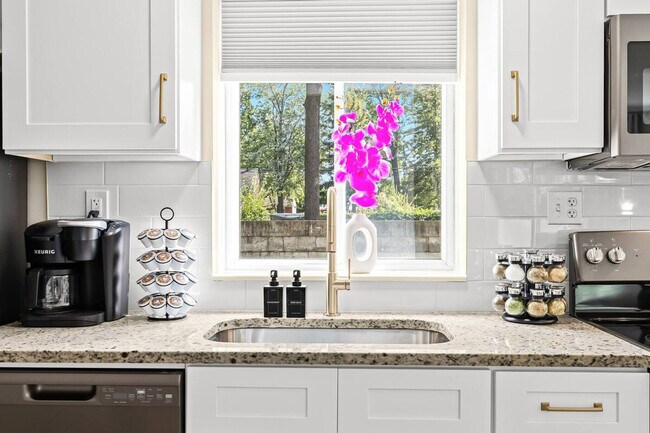 Building Photo - 27990 Gratiot Ave