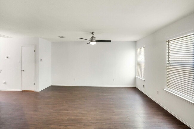 Building Photo - 9614 Nightjar Dr