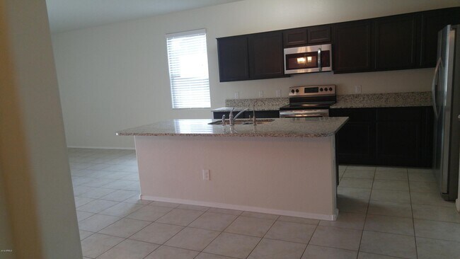 Building Photo - 5003 E Smoky Quartz Rd