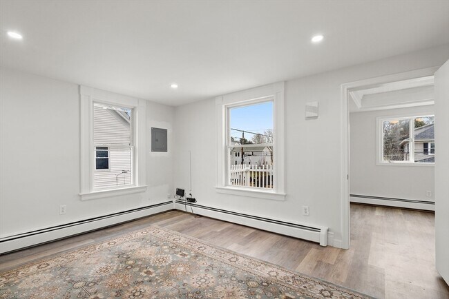 Building Photo - 17 3rd St
