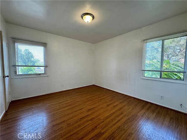Building Photo - 516 E Lomita Ave