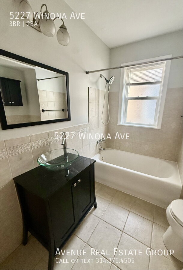 Building Photo - 5227 Winona Ave