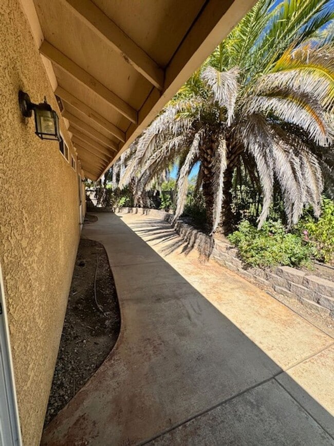 Building Photo - $300 Move in Special - Beautiful South Redding Home