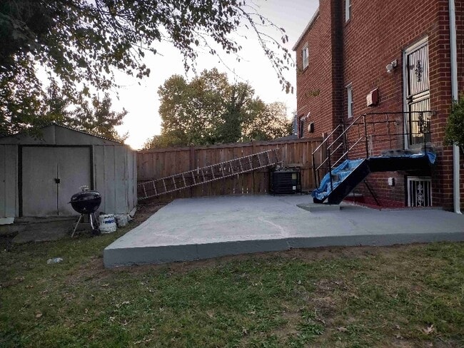 Building Photo - 4015 24th Pl