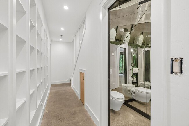 Building Photo - 850 Branciforte Dr