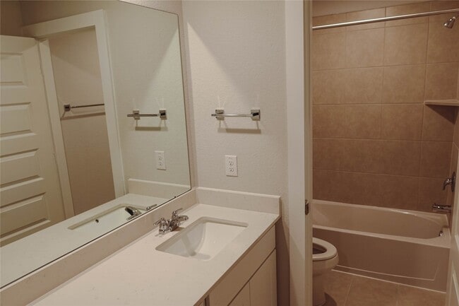 Building Photo - 8534 Blueberry Ash St