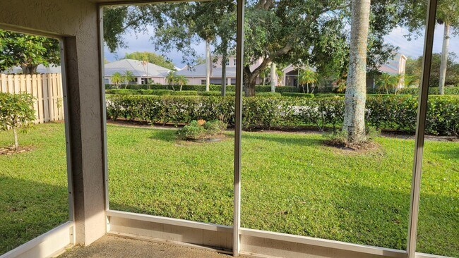 Building Photo - 1651 Oak Berry Cir