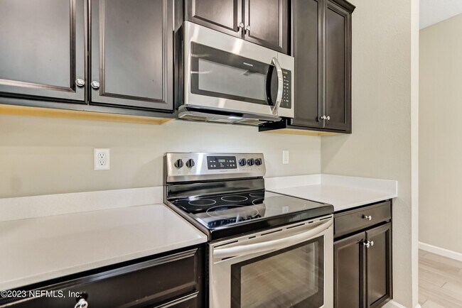 Building Photo - 9222 Gilmore Grove Way
