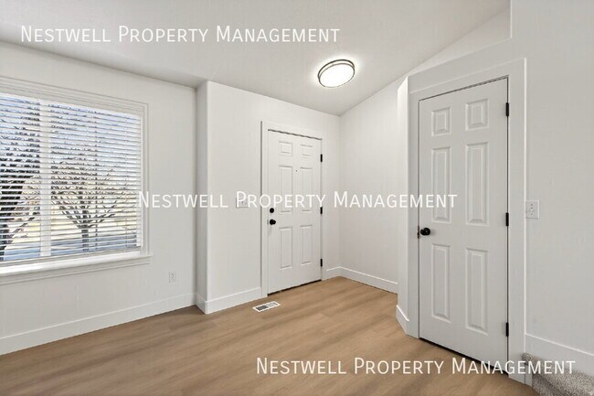 Building Photo - 269 Beverlee Ann Dr