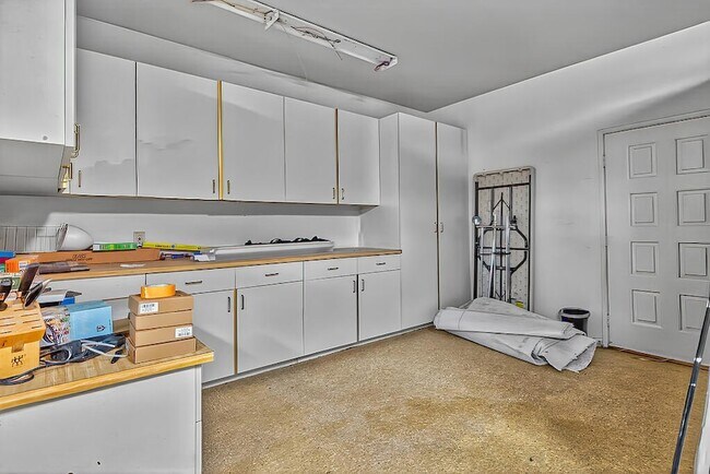 Building Photo - 42480 Buccaneer Ct