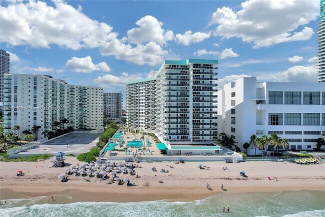 Building Photo - 3725 S Ocean Dr