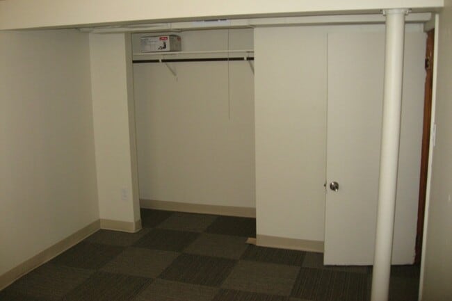 Bonus - 86 Winspear Ave