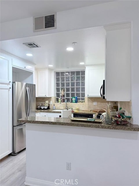 Building Photo - 2125 S Bentley Ave