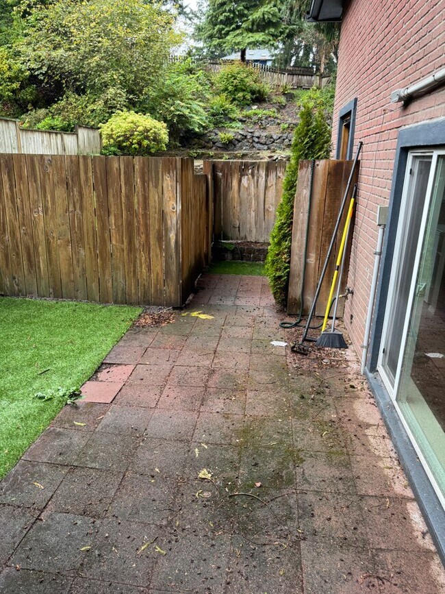 Building Photo - 1bd/1ba Seattle Home