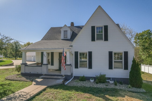 Building Photo - 5410 Simpson St