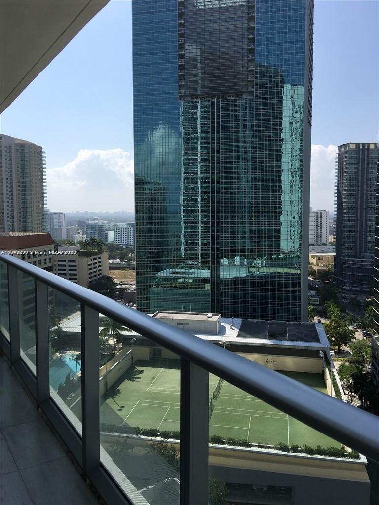 Building Photo - 1300 Brickell Bay Dr