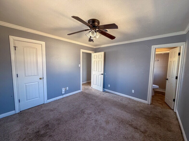 Building Photo - 5204 40th St