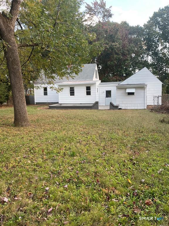 Building Photo - 10 Evans Rd