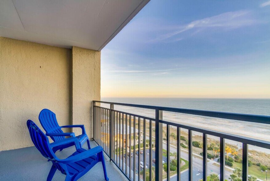 Building Photo - 5556 N Ocean Blvd