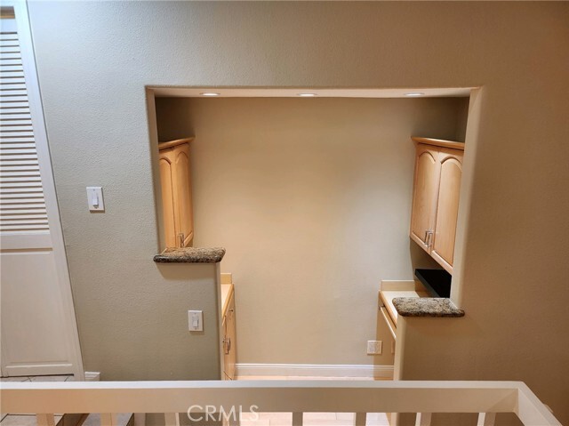 Building Photo - 8127 Marina Pacifica Dr N