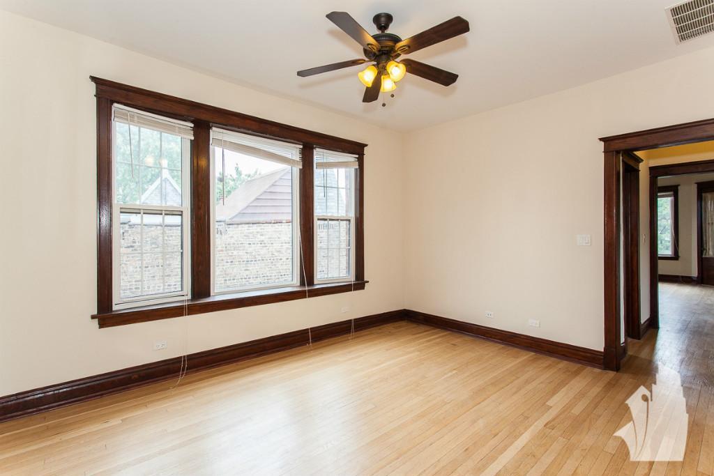 Building Photo - 1440 W Addison St