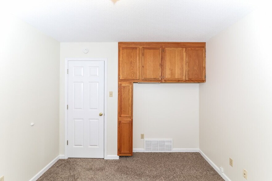 Building Photo - 4005 Eagle Ridge Ln