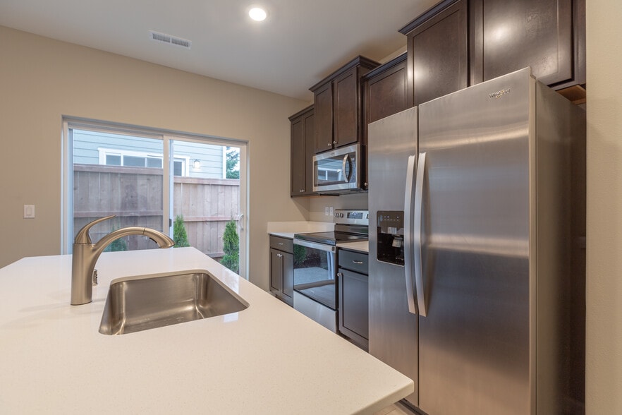 Building Photo - 2016 NE 101st Cir