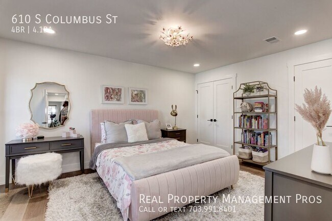 Building Photo - Stunning Corner Townhouse, Old Town Alexan...