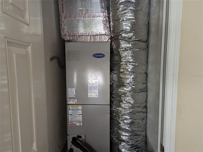 Building Photo - 8608 SW 77th Ave