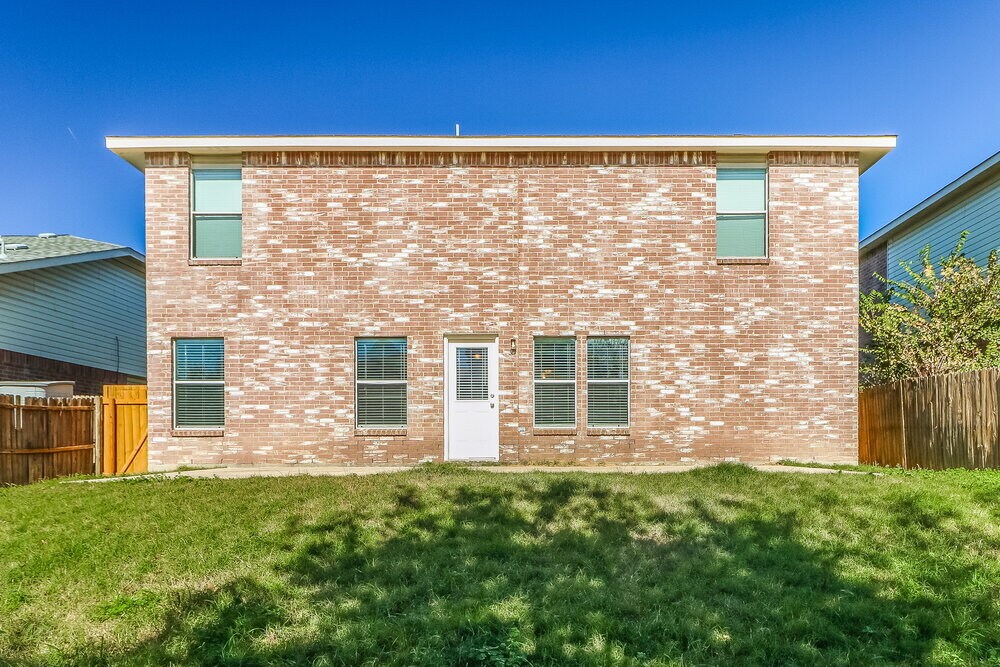 Building Photo - 2036 Navada Way