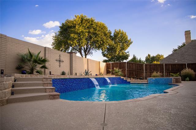 Building Photo - 1804 Briaroaks Dr