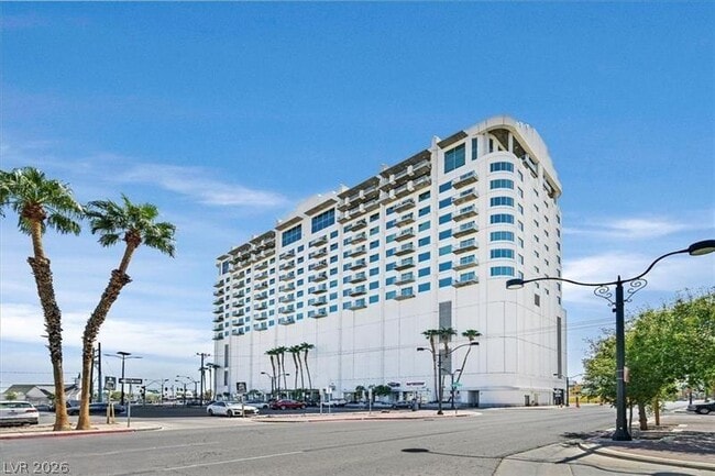 Building Photo - 900 S Las Vegas Blvd