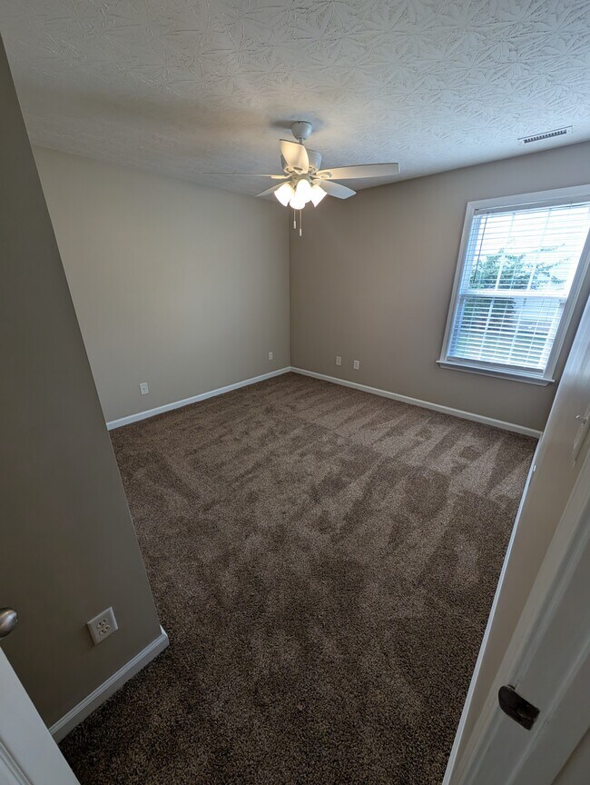 Building Photo - 1039 Stonemark Trl