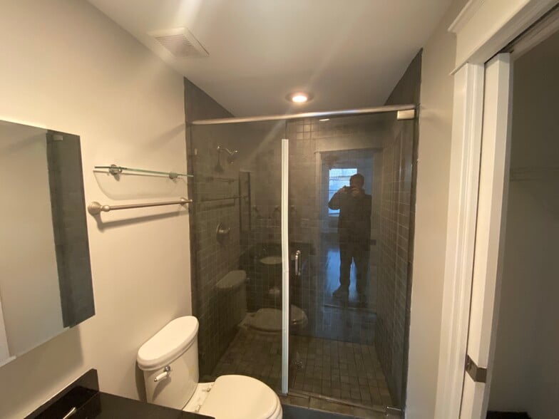 Building Photo - 1231 Bardstown Rd