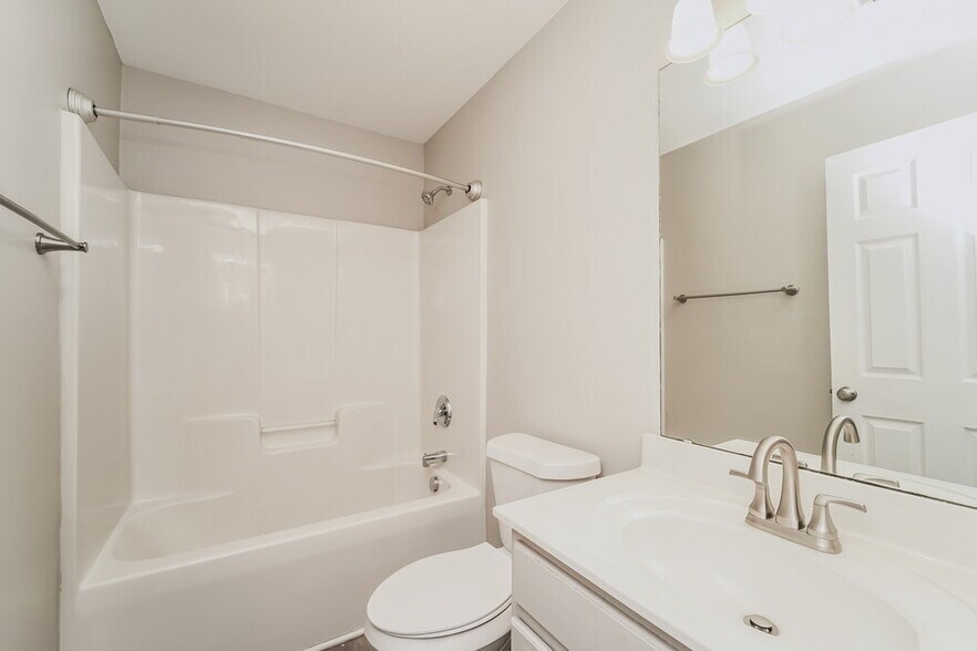 Building Photo - 4003 Enderbury Dr