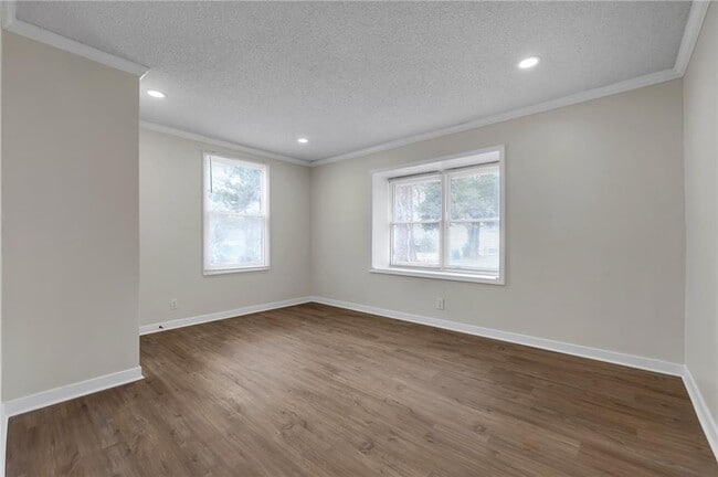 Building Photo - 2060 Baker Rd NW