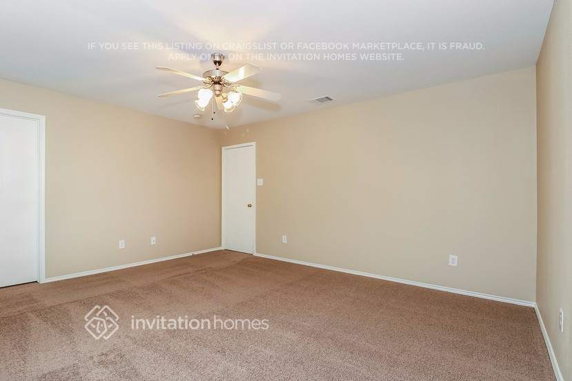Building Photo - 8139 Mossberg Dr
