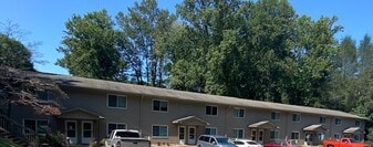 Building Photo - Evergreen Apartments