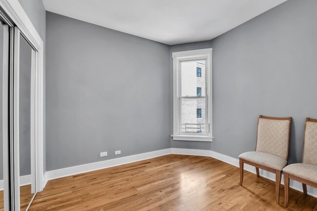Building Photo - 3208 W Wabansia Ave