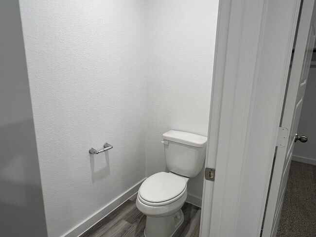 Building Photo - 3220 Crown Gate Dr