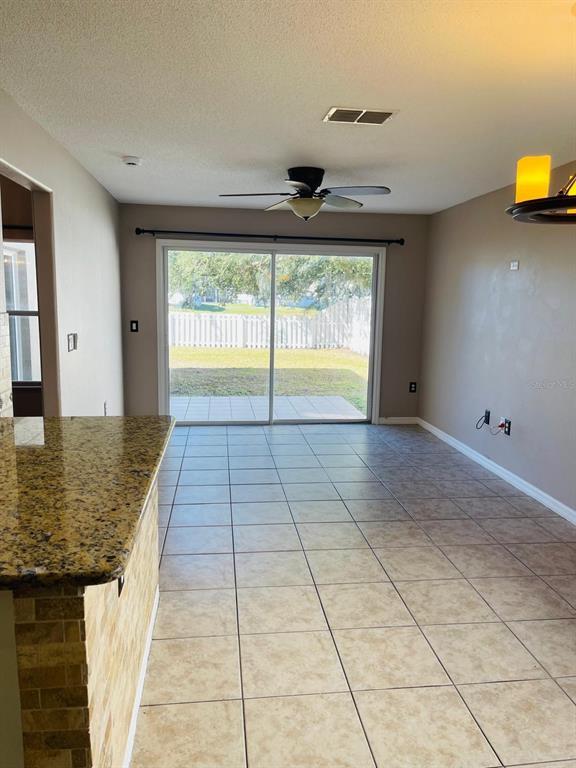 Building Photo - 1803 Meadow Pond Way