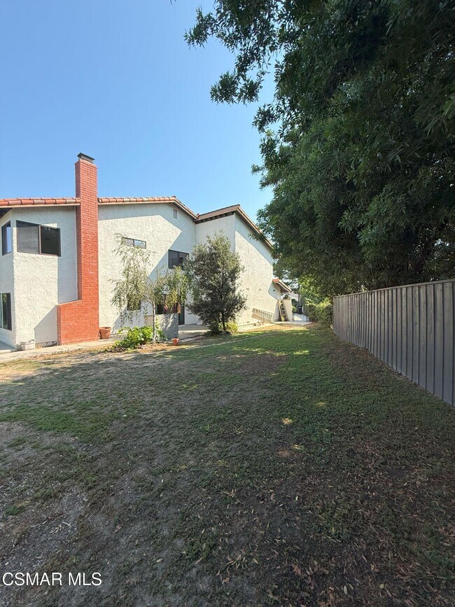 Building Photo - 2096 McCrea Rd