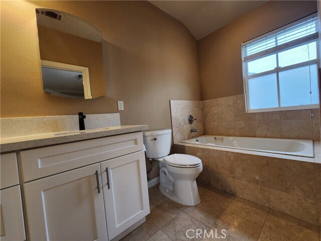 Building Photo - 271 S Arroyo Dr