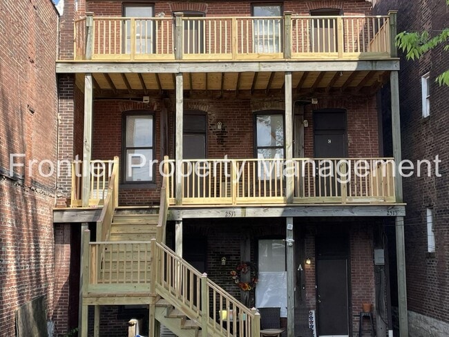 Building Photo - 2511 S 9th St