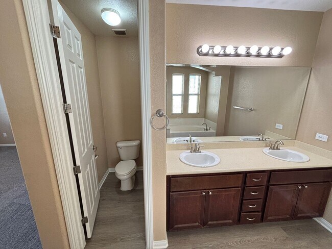 Building Photo - Stunning 4-Bedroom Two-Story Home w/ Loft, and community amenities located in Providence Community!