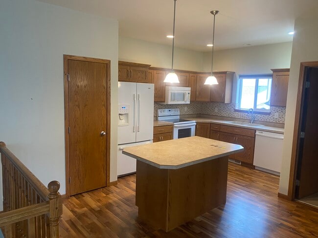 Building Photo - 4742 50th Ave S