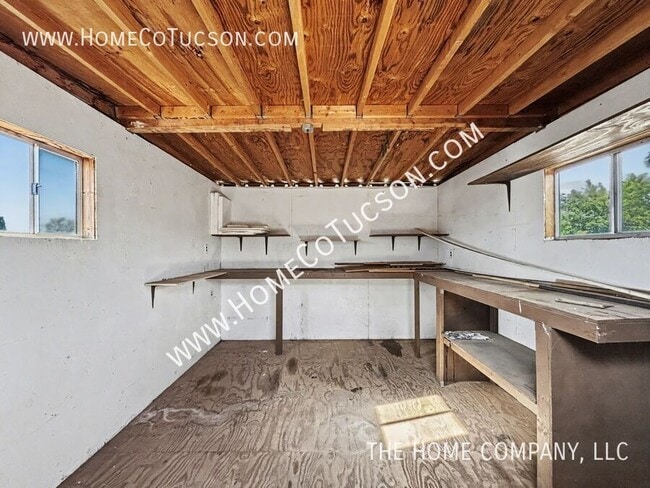 Building Photo - 3740 S Jessica Ave