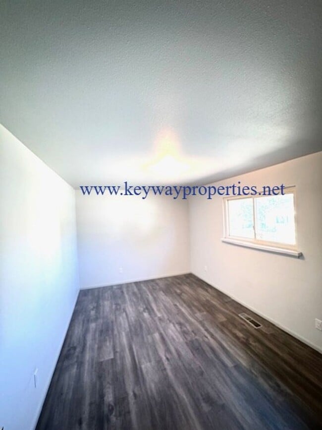 Building Photo - Welcome to Your New Home in NE Heights – Spacious, Stylish, and Full of Charm!